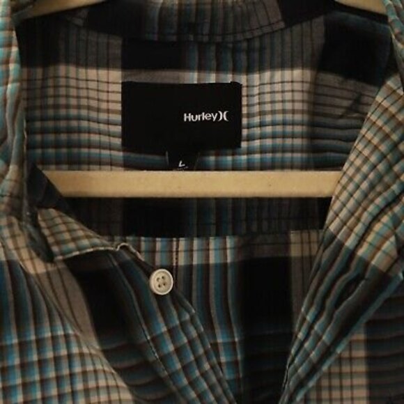 Hurley Men's Casual Button Down Shirt Size L Long Sleeve Plaid Blue Gray EUC B8 - Picture 3 of 5